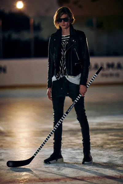 Look 27